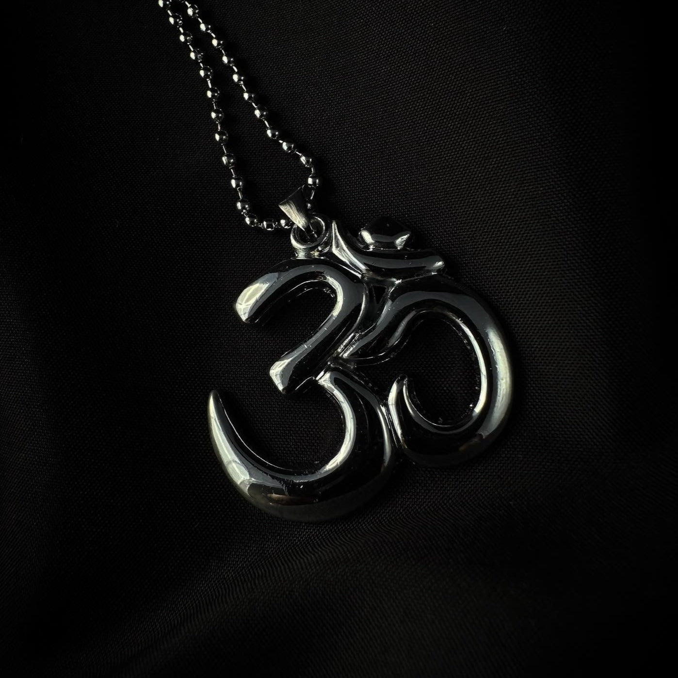 OM Pendant